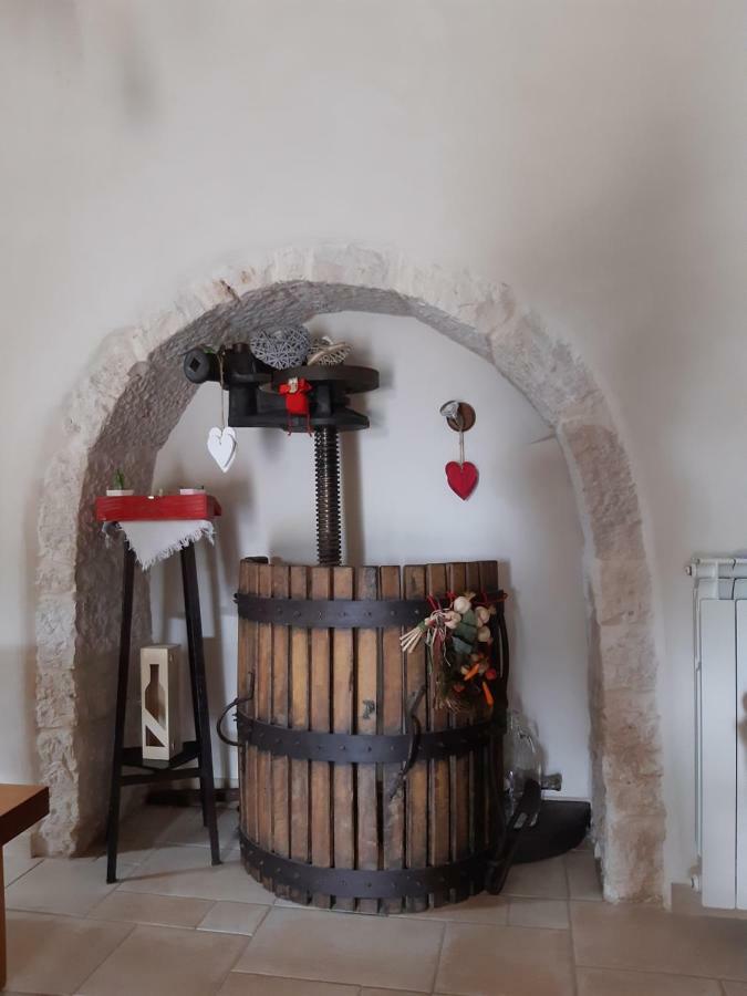 B&B Trulli Sotto La Cupa Martina Franca Eksteriør billede